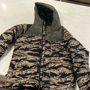 Burton boys M ski/snowboarding coat